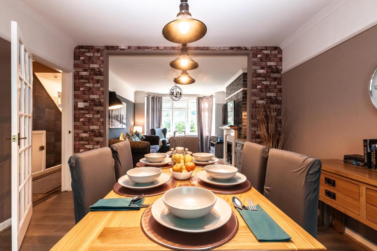 Cheerful 3-Bedroom Douglas House With Patio Σαουθάμπτον Εξωτερικό φωτογραφία