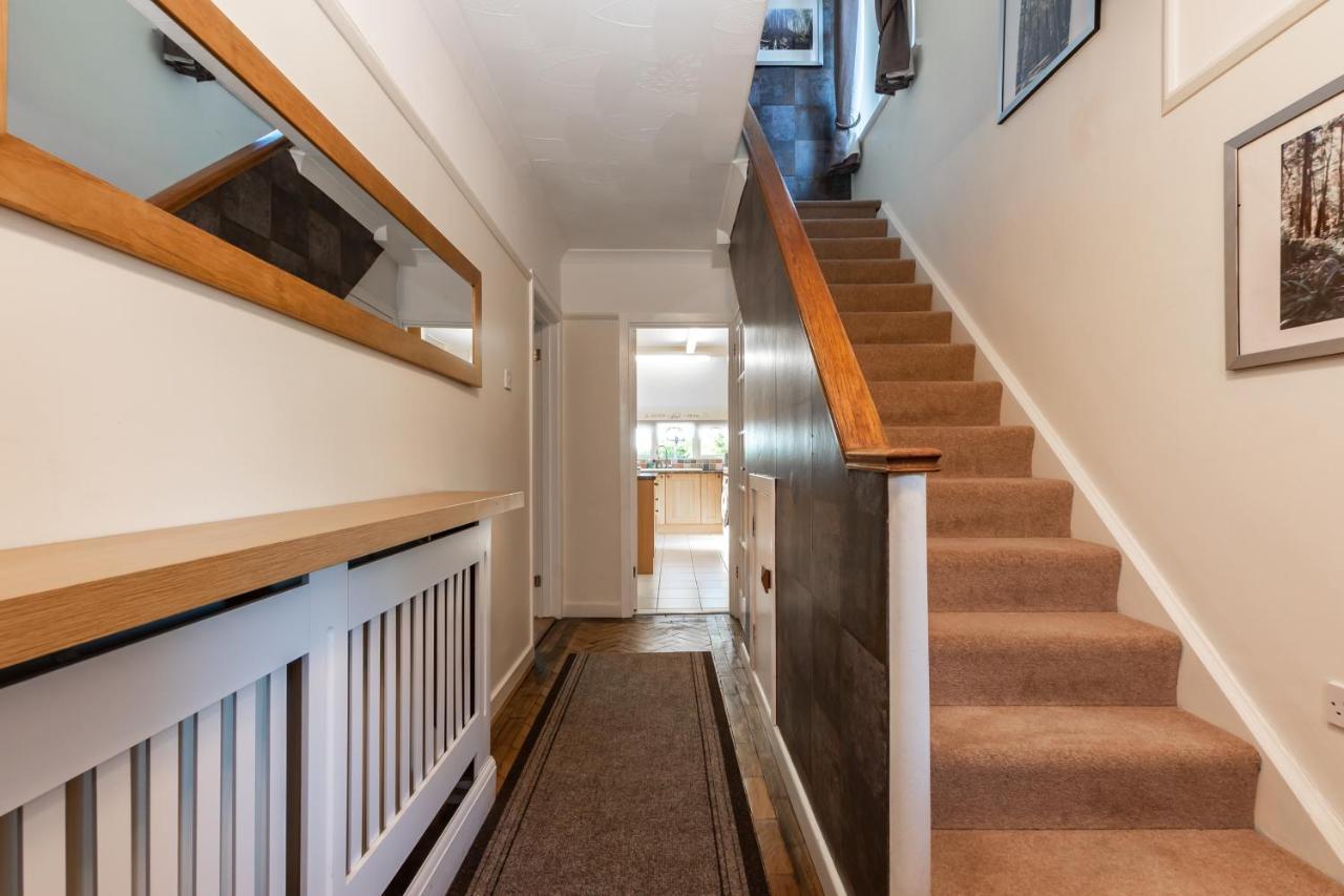 Cheerful 3-Bedroom Douglas House With Patio Σαουθάμπτον Εξωτερικό φωτογραφία