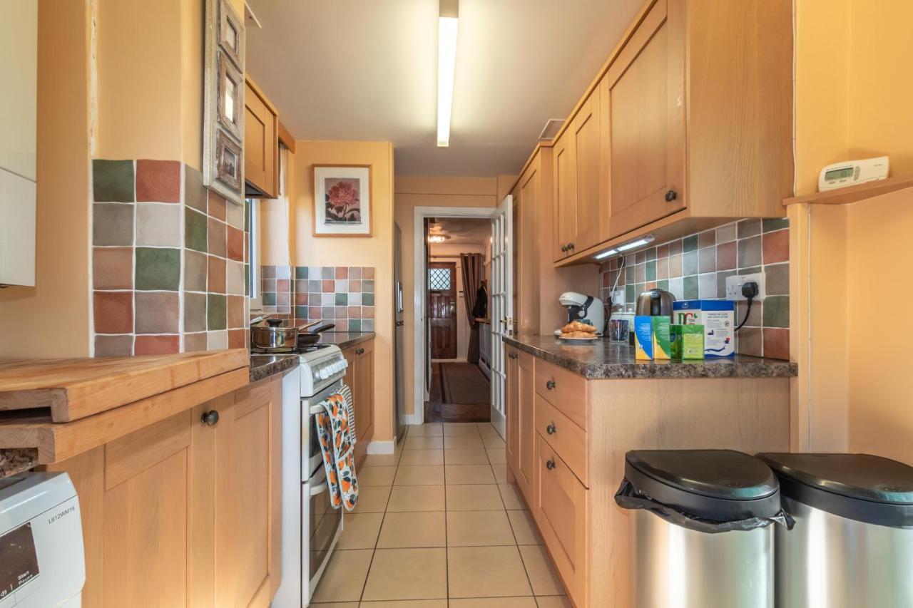Cheerful 3-Bedroom Douglas House With Patio Σαουθάμπτον Εξωτερικό φωτογραφία