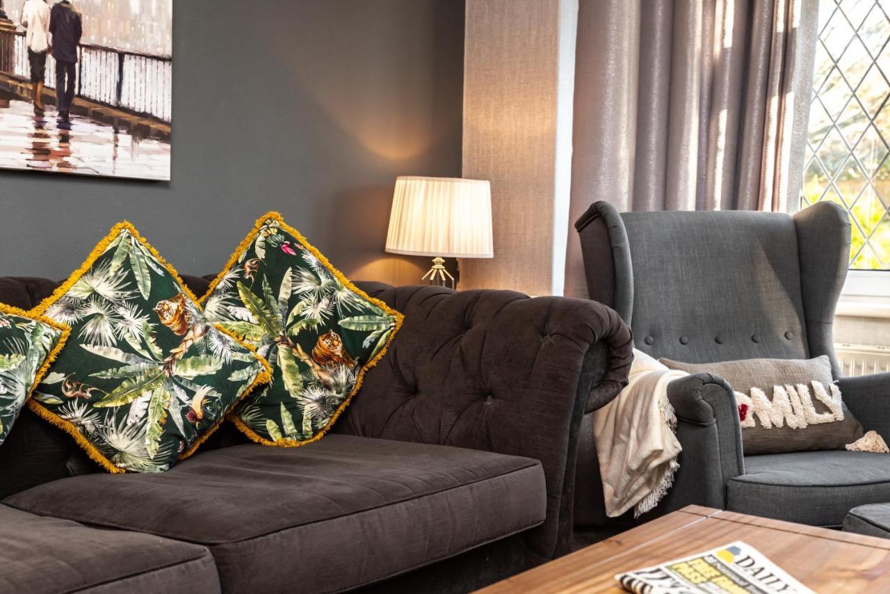 Cheerful 3-Bedroom Douglas House With Patio Σαουθάμπτον Εξωτερικό φωτογραφία
